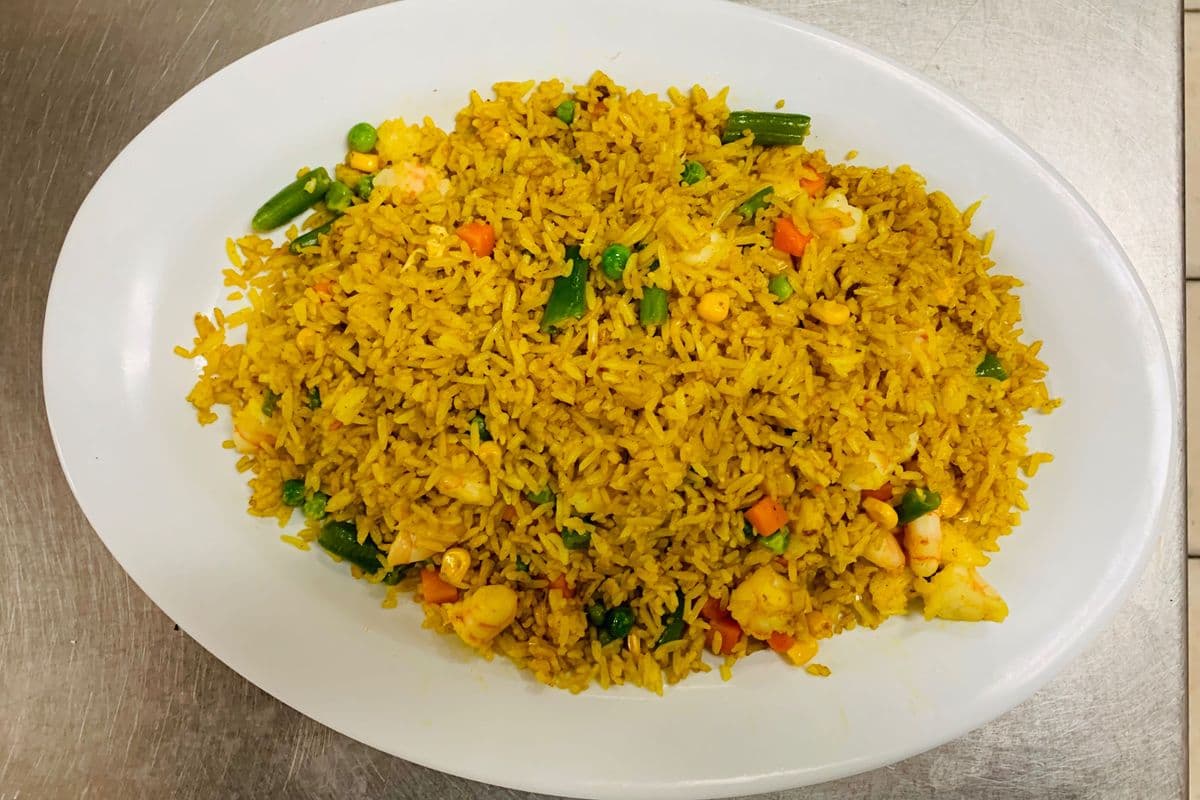 Shrimp Fried Rice with Curry - Com Chien Cari Tom