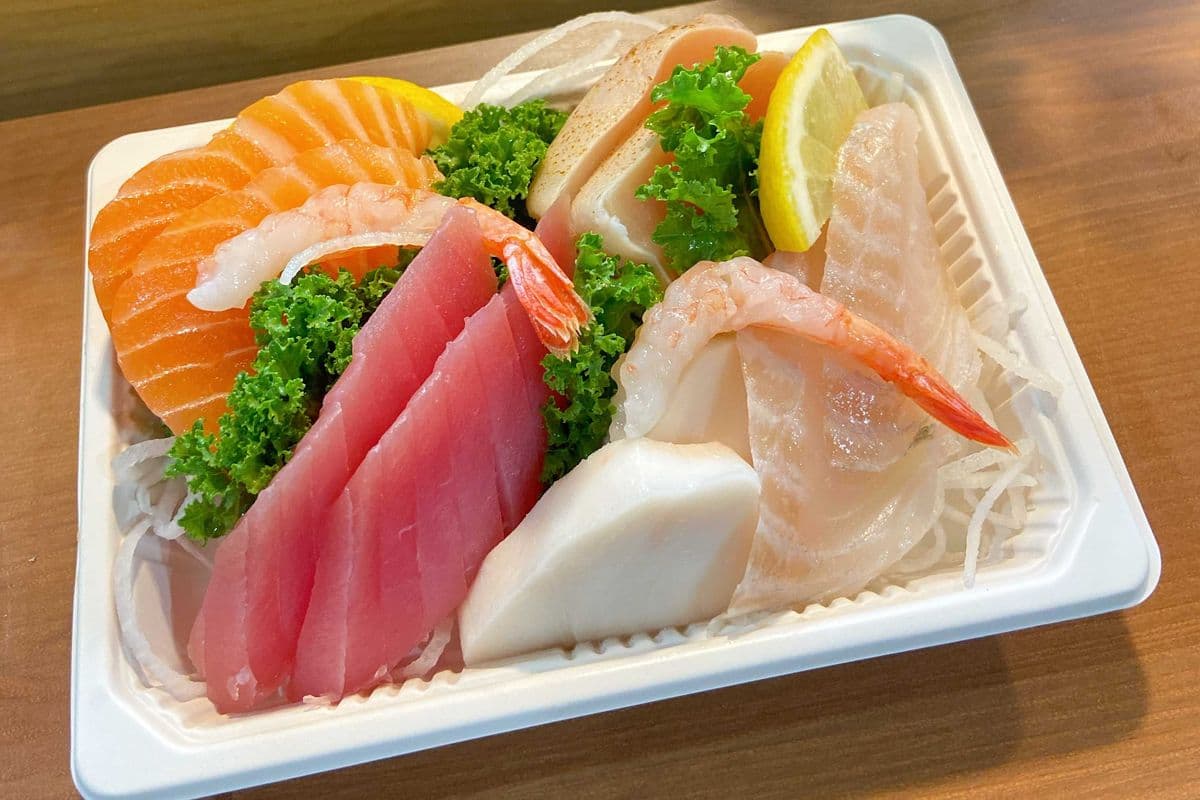 Sashimi Appetizer (9 Pcs)