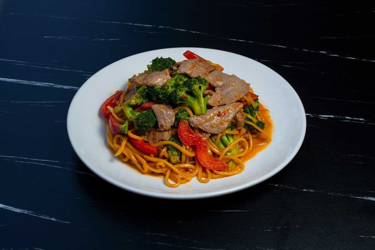 CU 46 Phad Phed Egg Noodle
