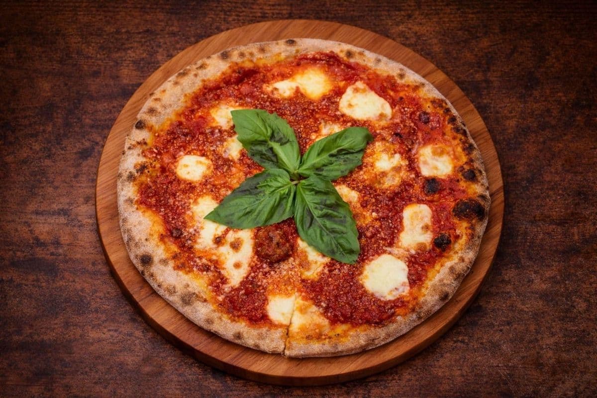 BOLOGNESE Pizza