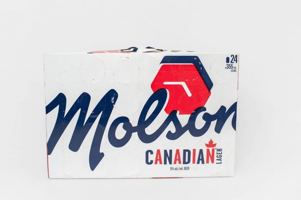 Canadian Molson 24 CAN (24 x 355 ml Cans)