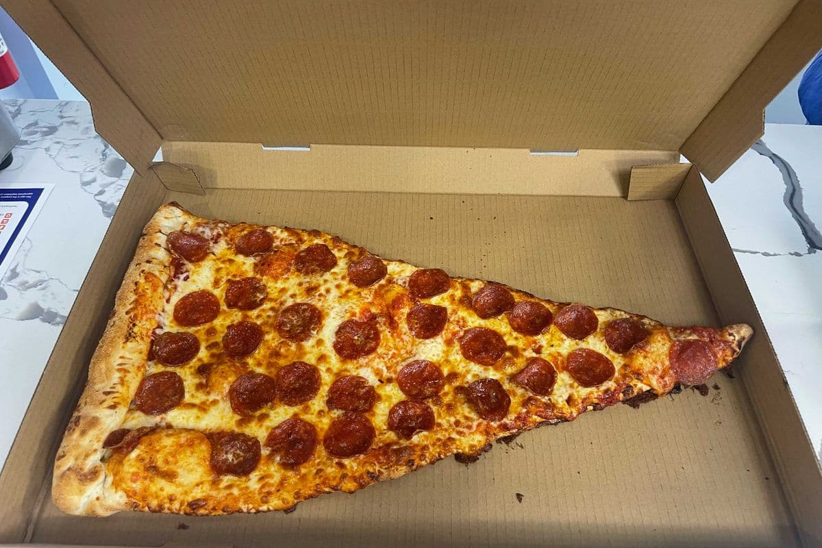 Mega Slice with Cinnamon Bites