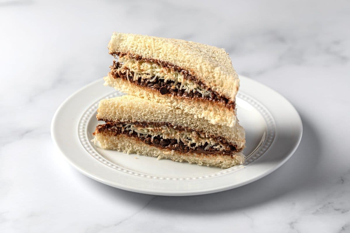 Chocolate Cheese Sandwich