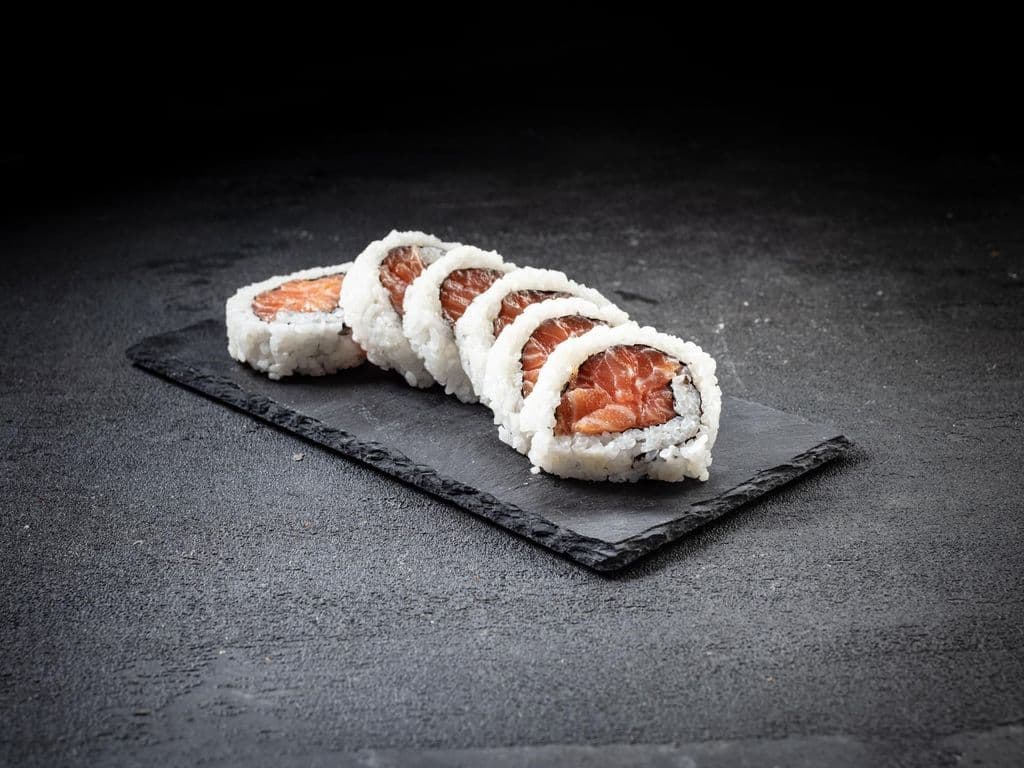 Salmon Roll.