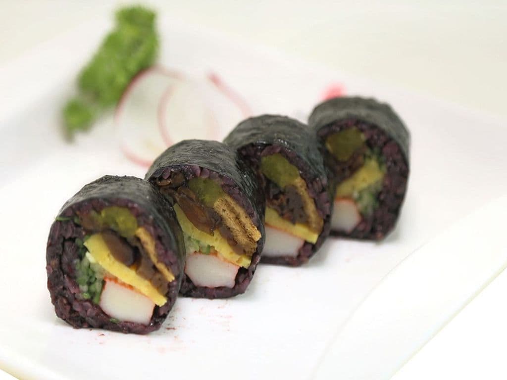 78B brown rice futomaki roll