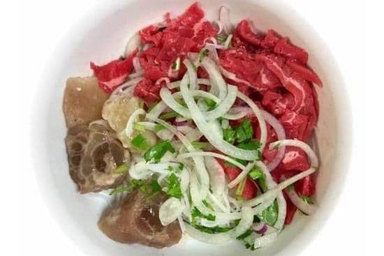 P9. Rare Beef, Tendon Pho-罕有嘅有腱嘅麵-Phở Tái Gân