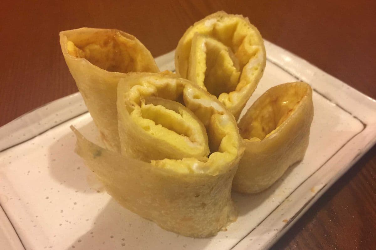H2) Original Egg Roll with Garlic Soy Sauce (Handmade) 手工原味蛋餅