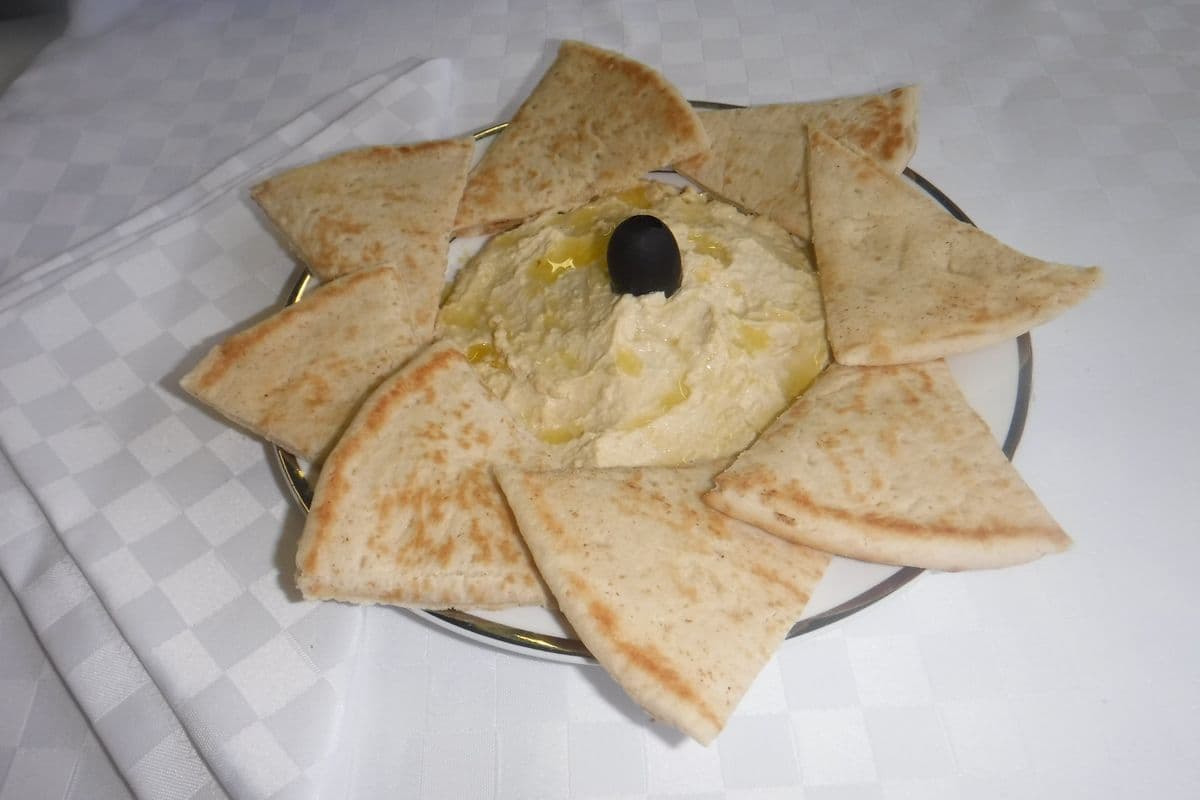Small Hummus