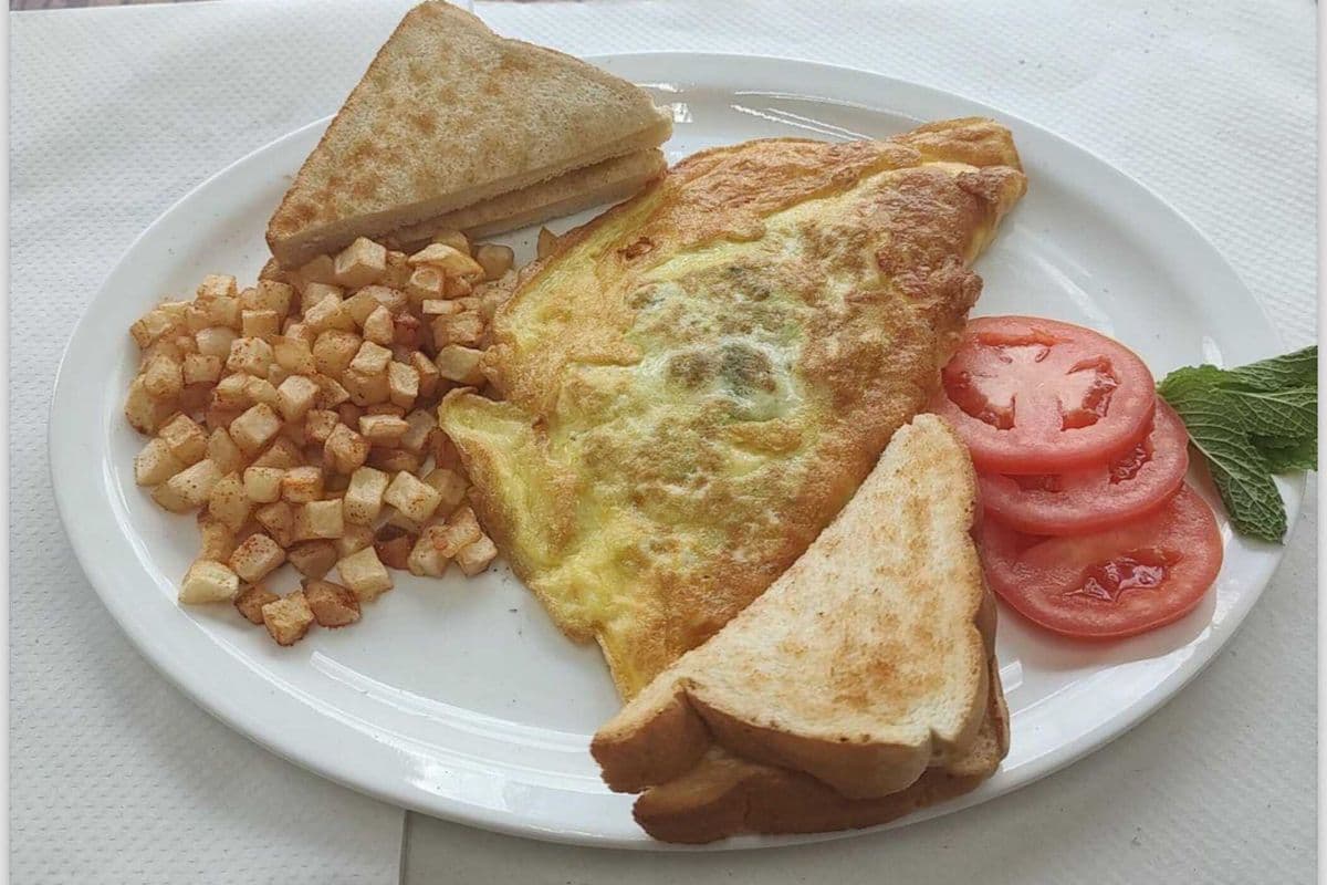 Cheese omelet