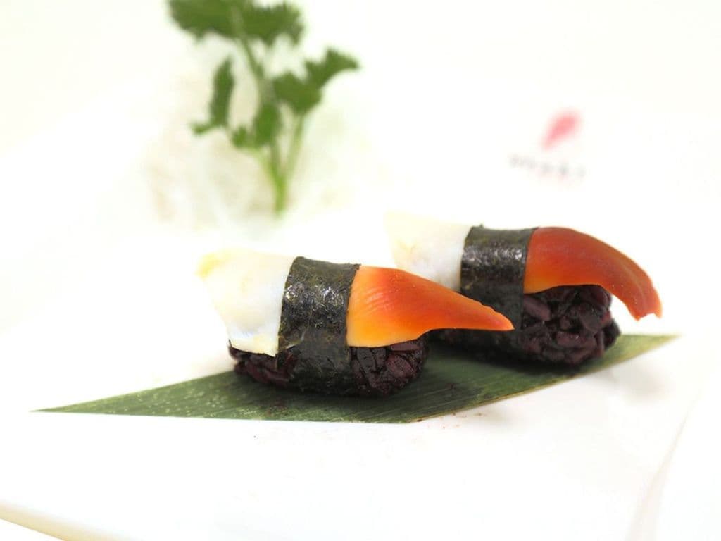 149B brown rice surf clam sush