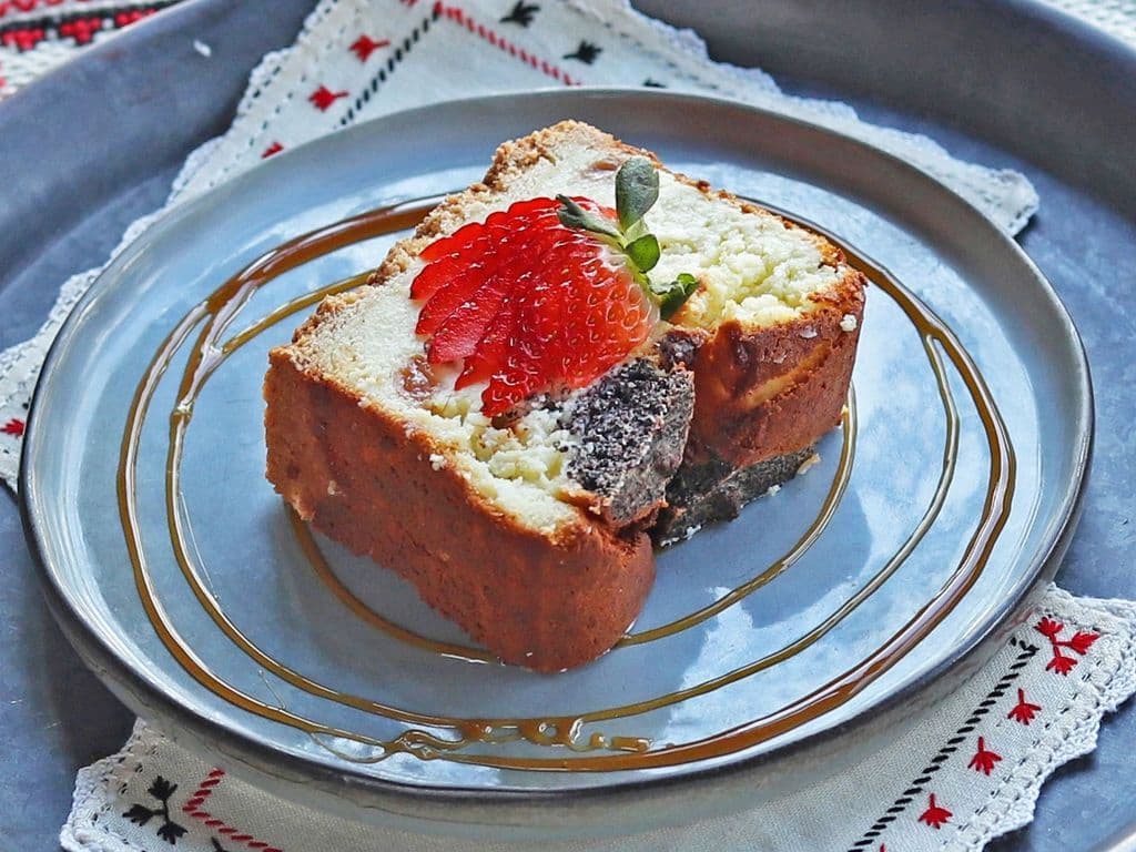 Poppy Cheese Cake