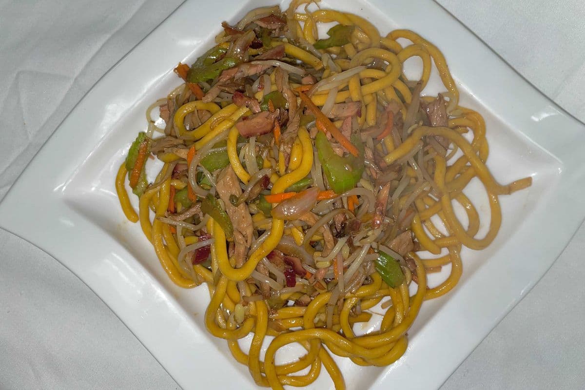86. Shanghai Chow Mein with BBQ Pork