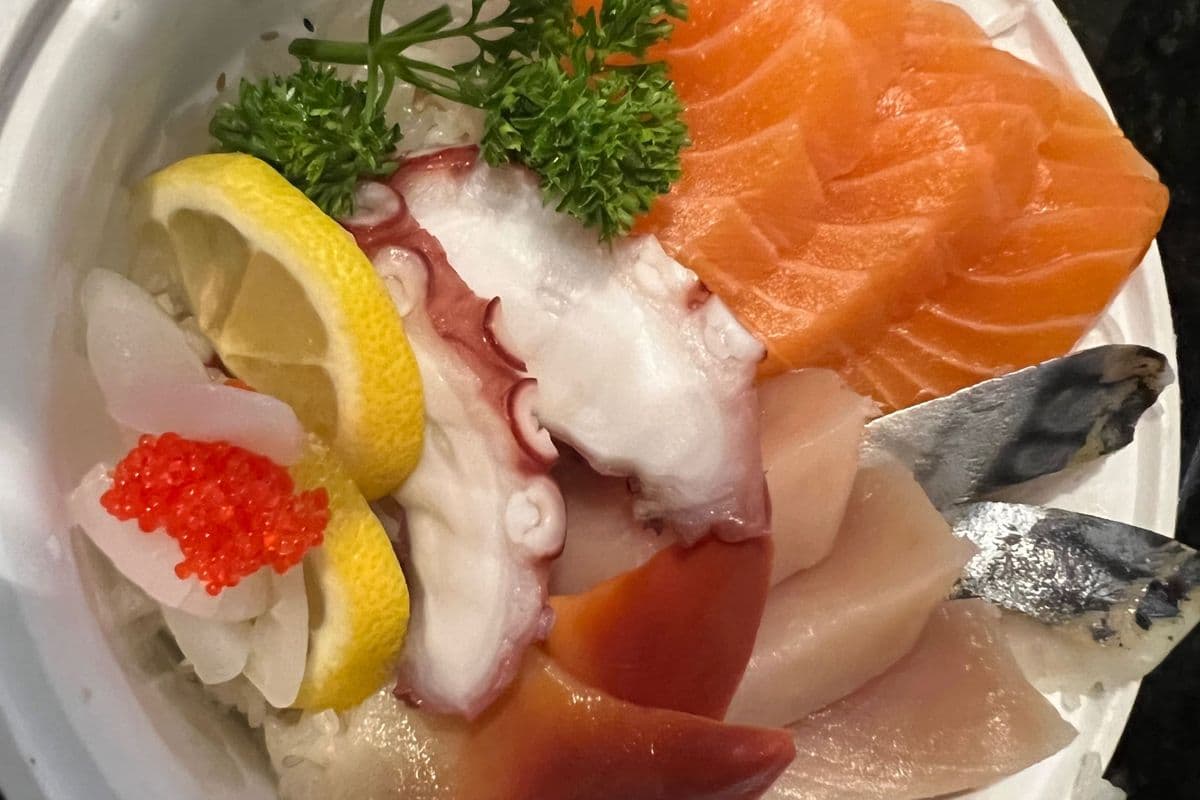 117. Chirashi Don