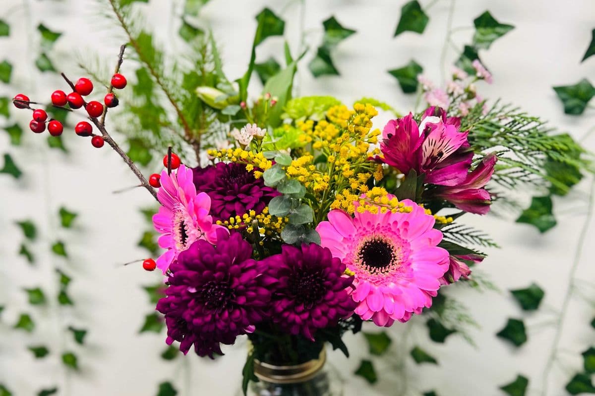 Christmas Vase arrangement-medium