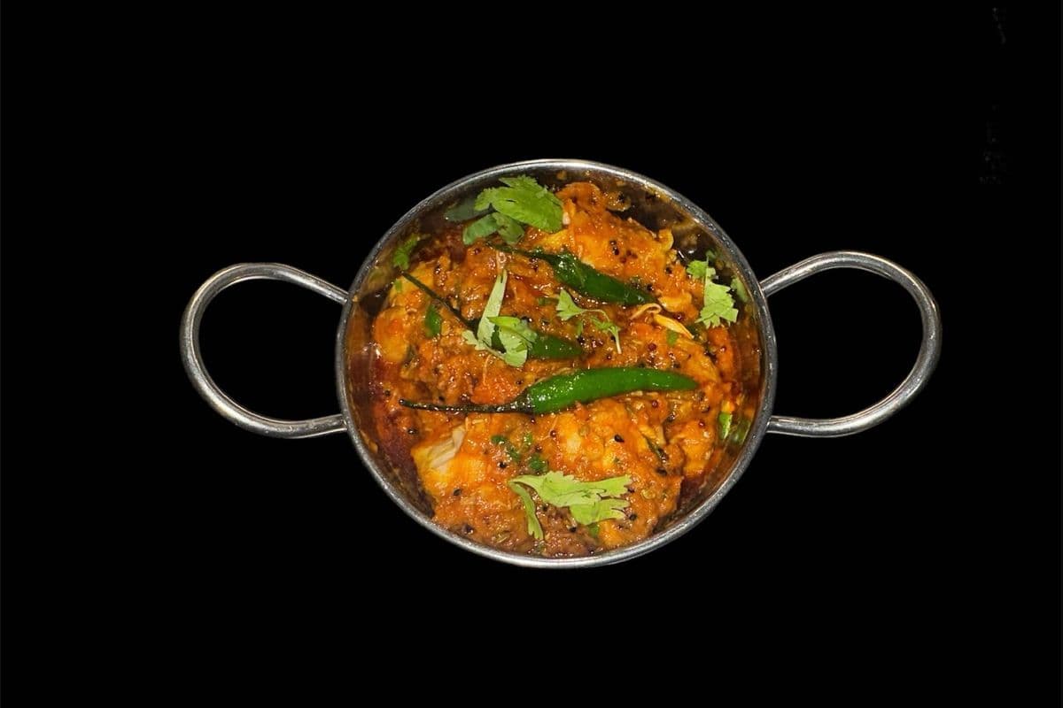 Poulet Achar Karahi / Chicken Achar Karahi