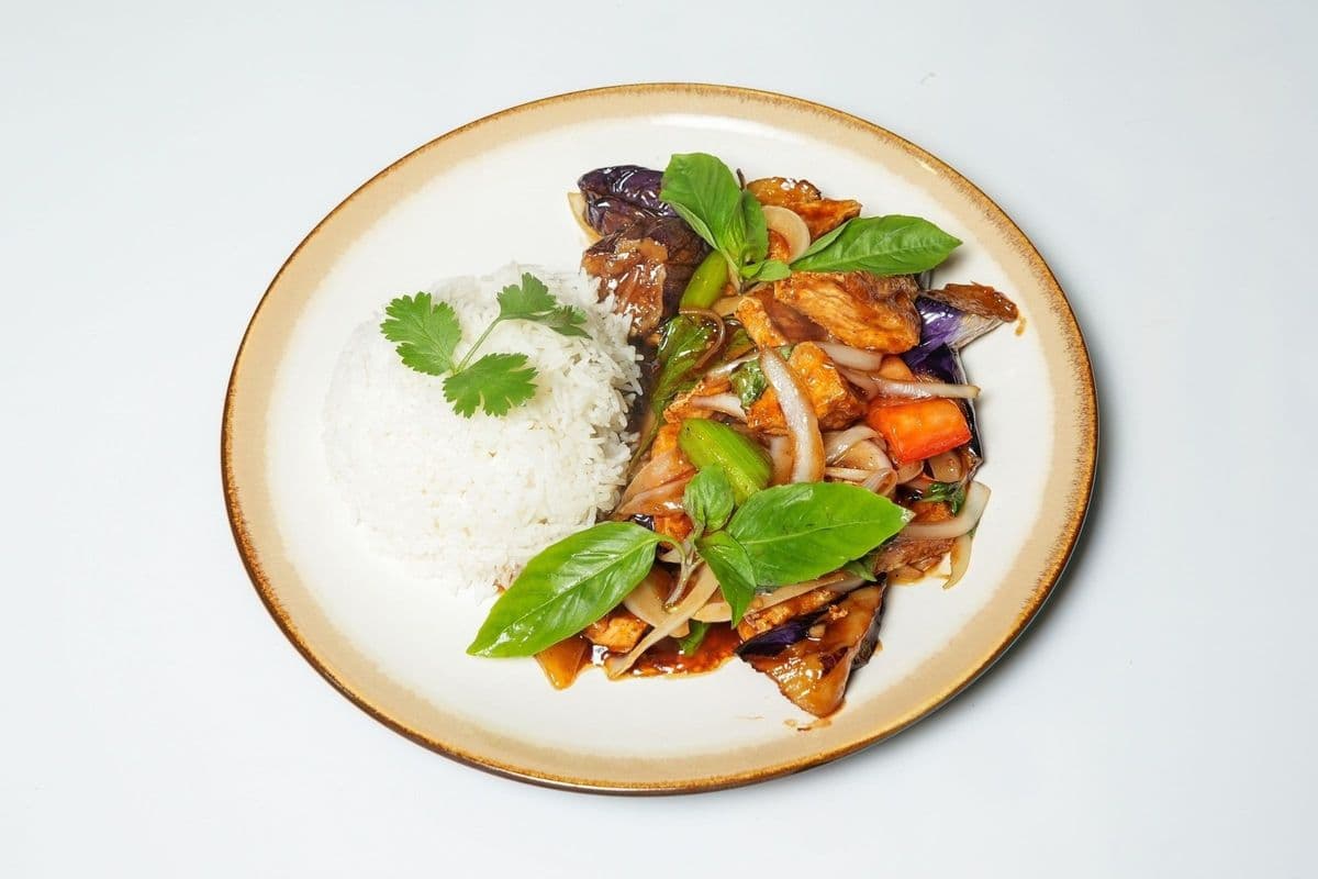 909. Tofu Basil Eggplant (Ca Tim Xao Que, Tau Hu)