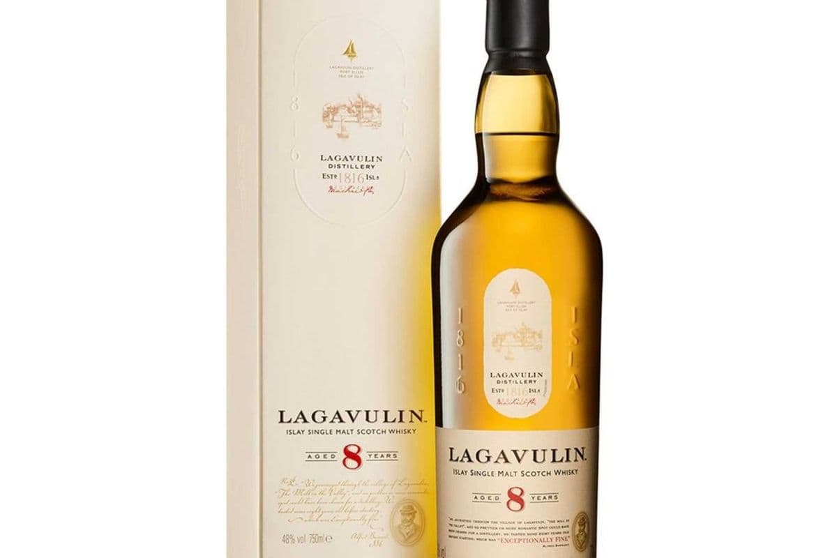 LAGAVULIN 8 YEAR OLD (1 x 750ML)