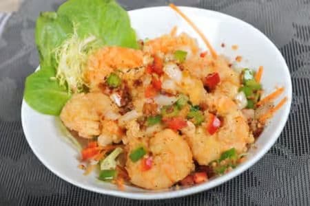 Spicy Tiger prawns (10 pcs, breaded and deep fried then tossed in flavor