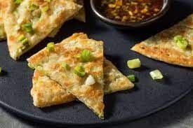 Pan Fried Onion Crepe 葱油餅