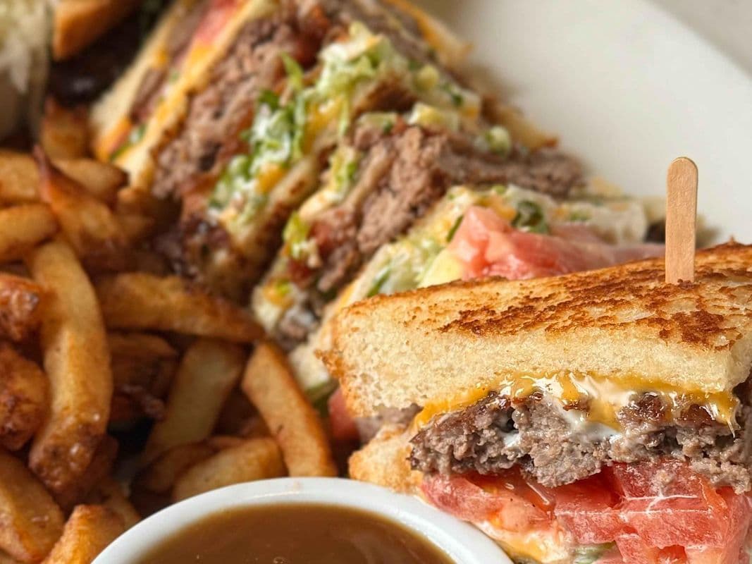 Trio Le Grilled Cheese Burger 3D
