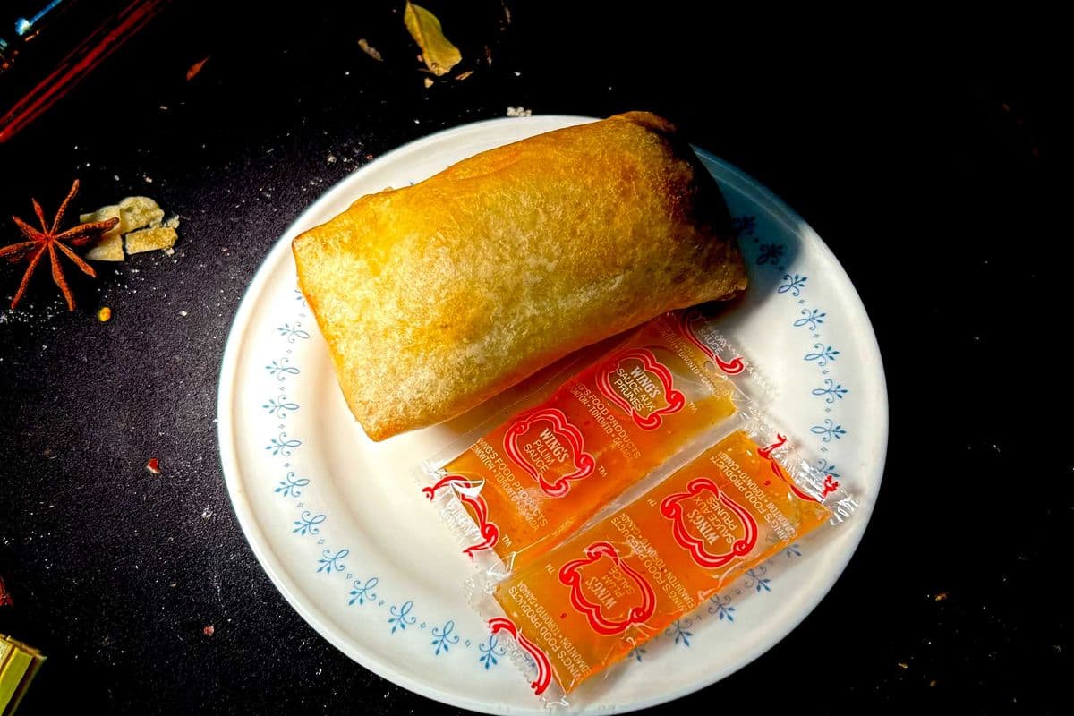 Egg Roll (1 pc)