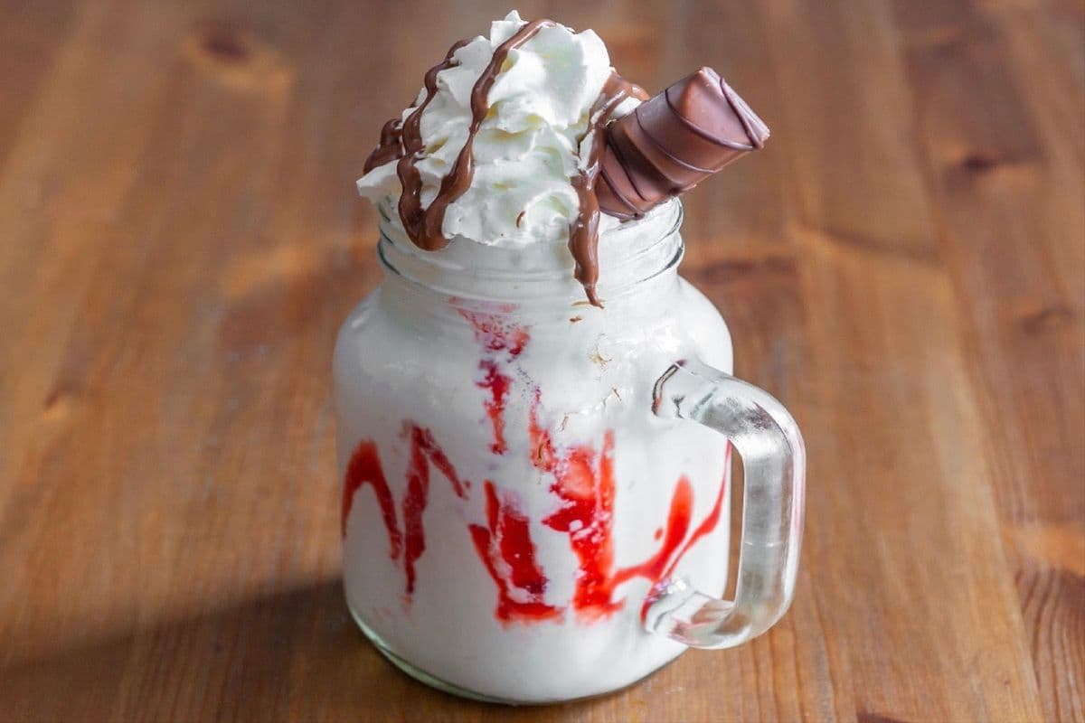 Vanilla Milkshake (16 oz)
