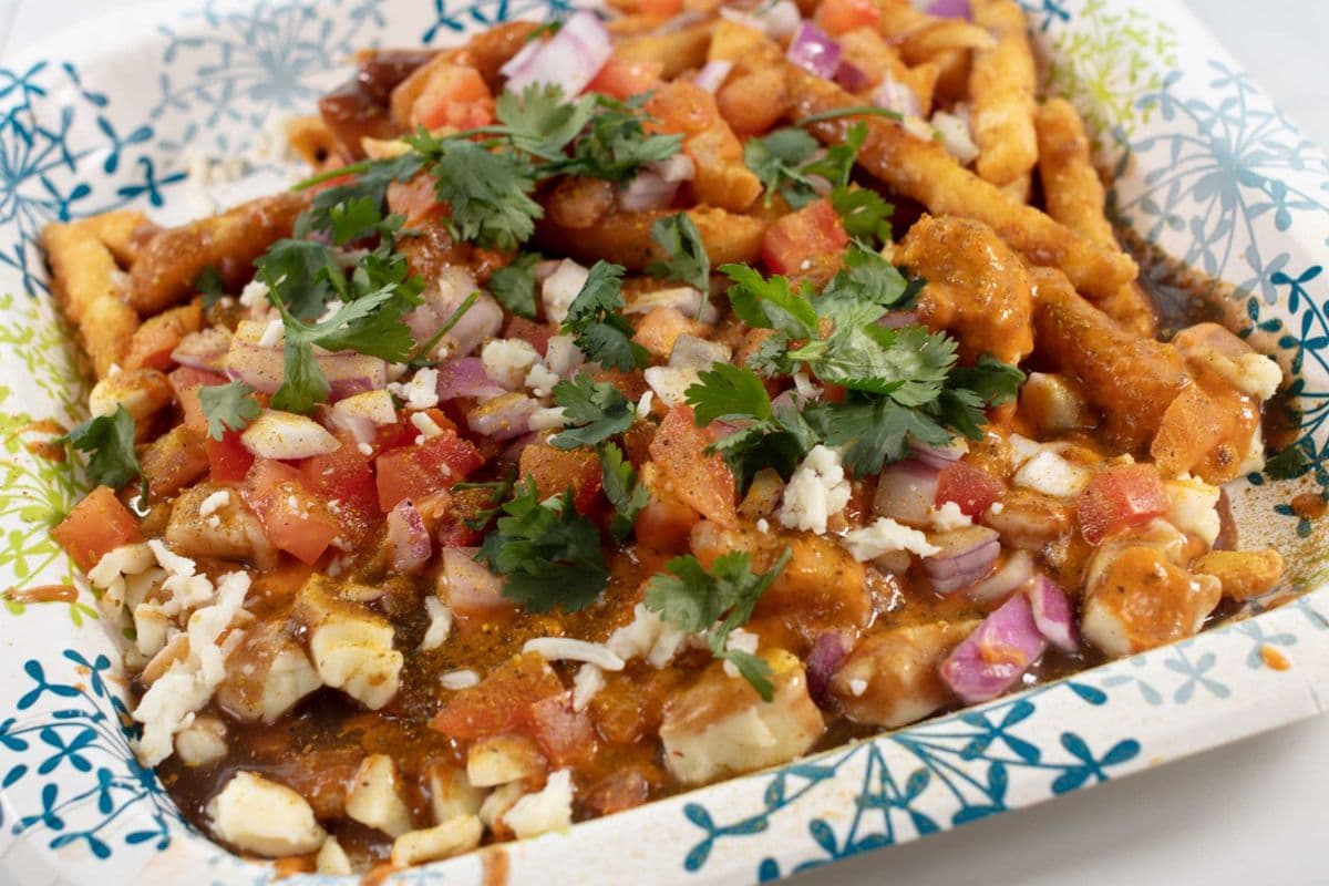 Shahi Chicken Poutine