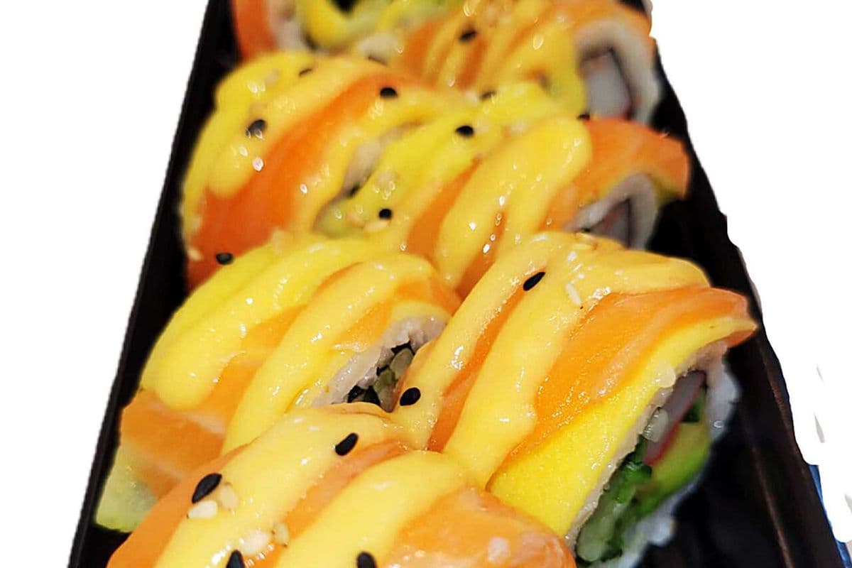 G10. Salmon Mango Roll