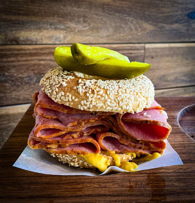 Montreal Smoked Meat with Mustard (125 g)