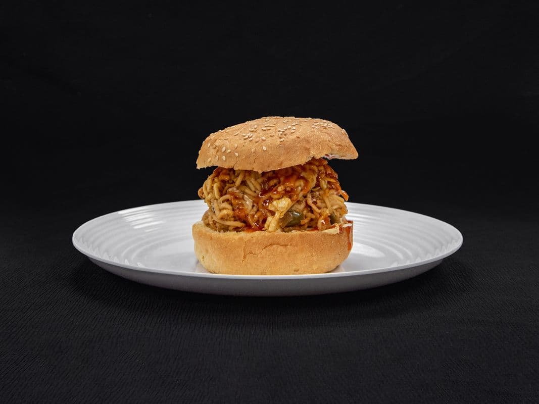 Noodle Burger (1 pc)
