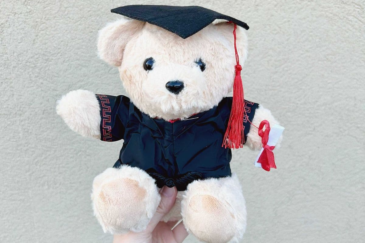 Graduation Bear Medium - Beige