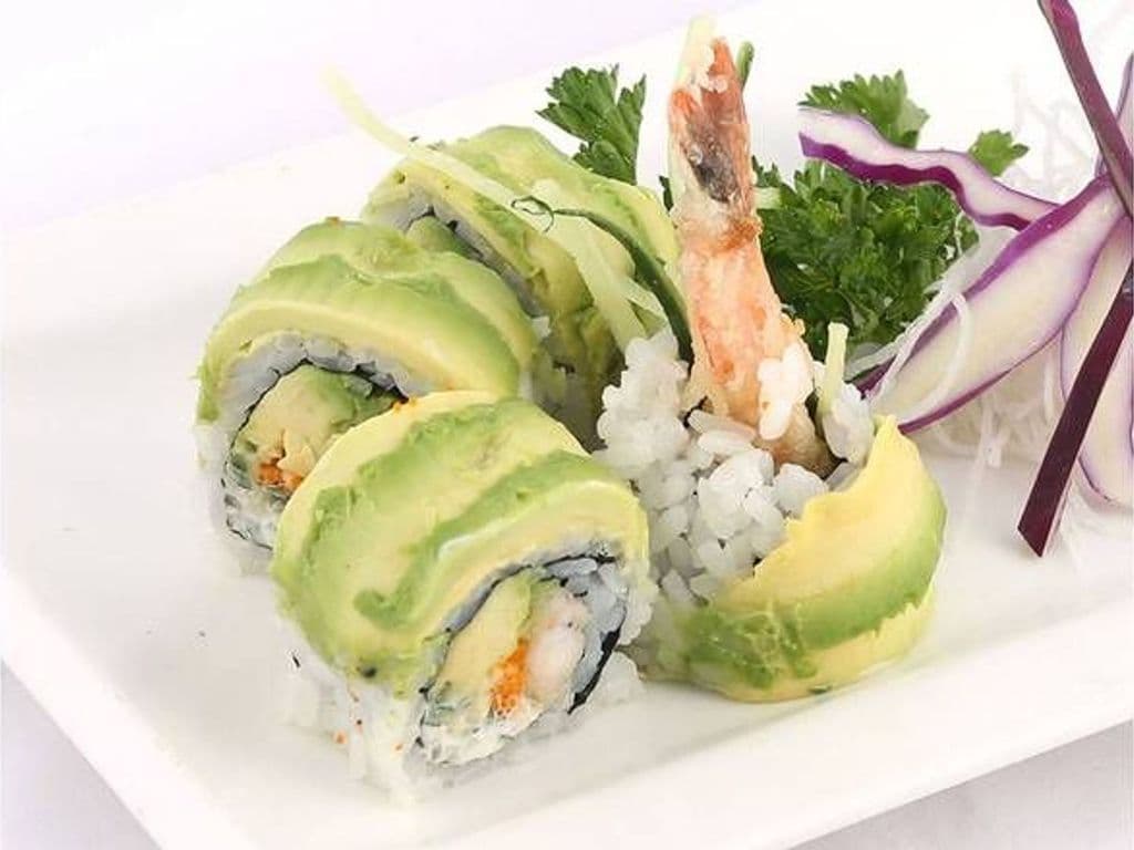 Green Dragon Roll (8pcs)