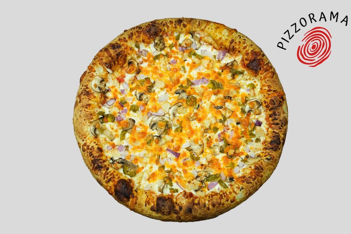 Chicken Deluxe Pizza