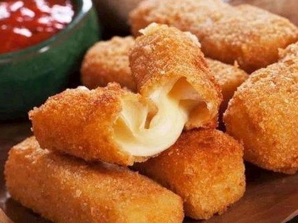 Bâtonnets de mozzarella / Mozzarella Sticks
