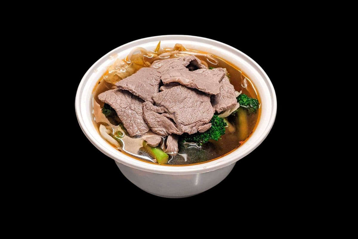 9. Beef Vegetable Noodle Soup