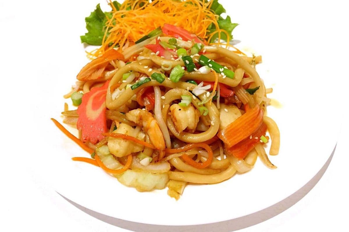 J14. Seafood Fried Udon