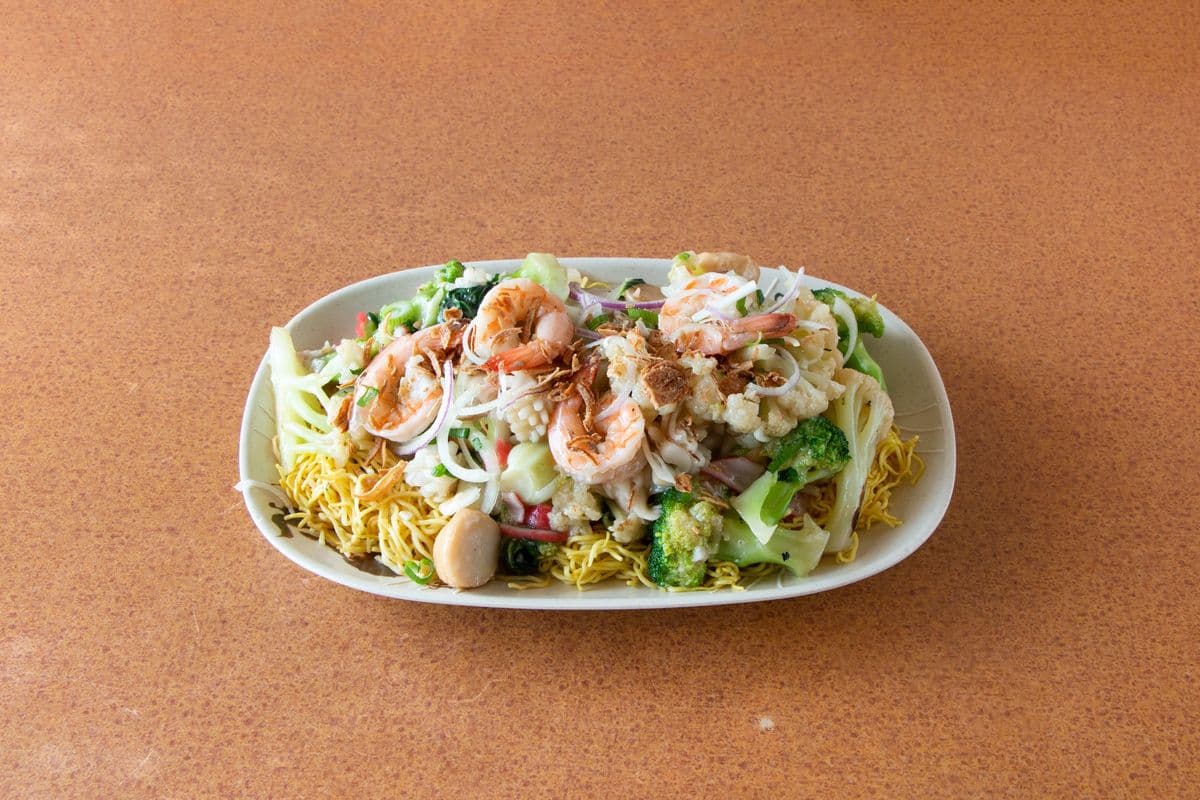 X149. Fried Noodle with Seafood - Mi Xao Men Do Bien