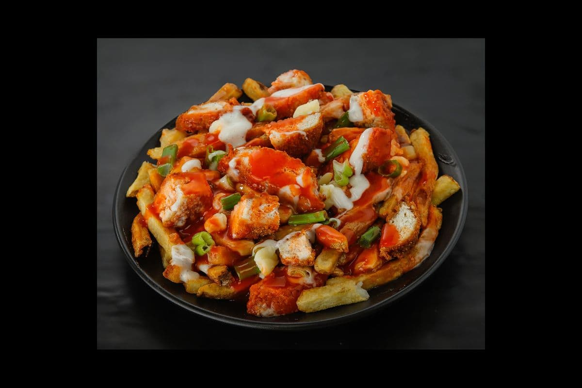Buffalo Chicken Poutine