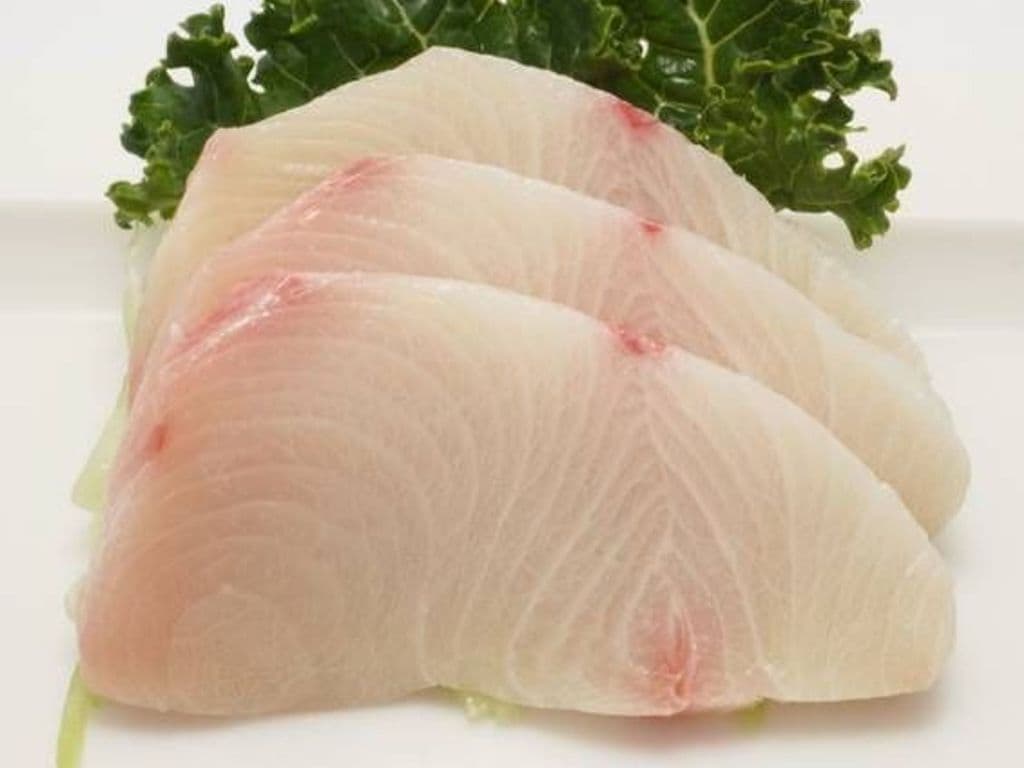 Yellow Tail Sashimi (3 pcs)