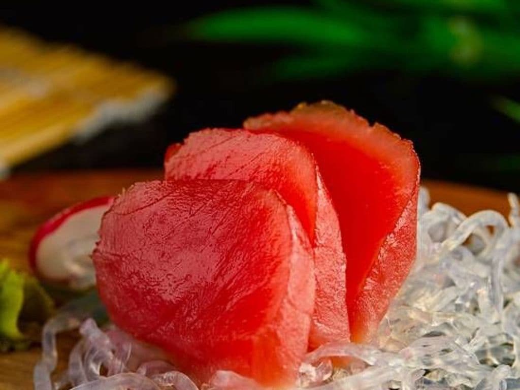 A20 Tuna Sashimi