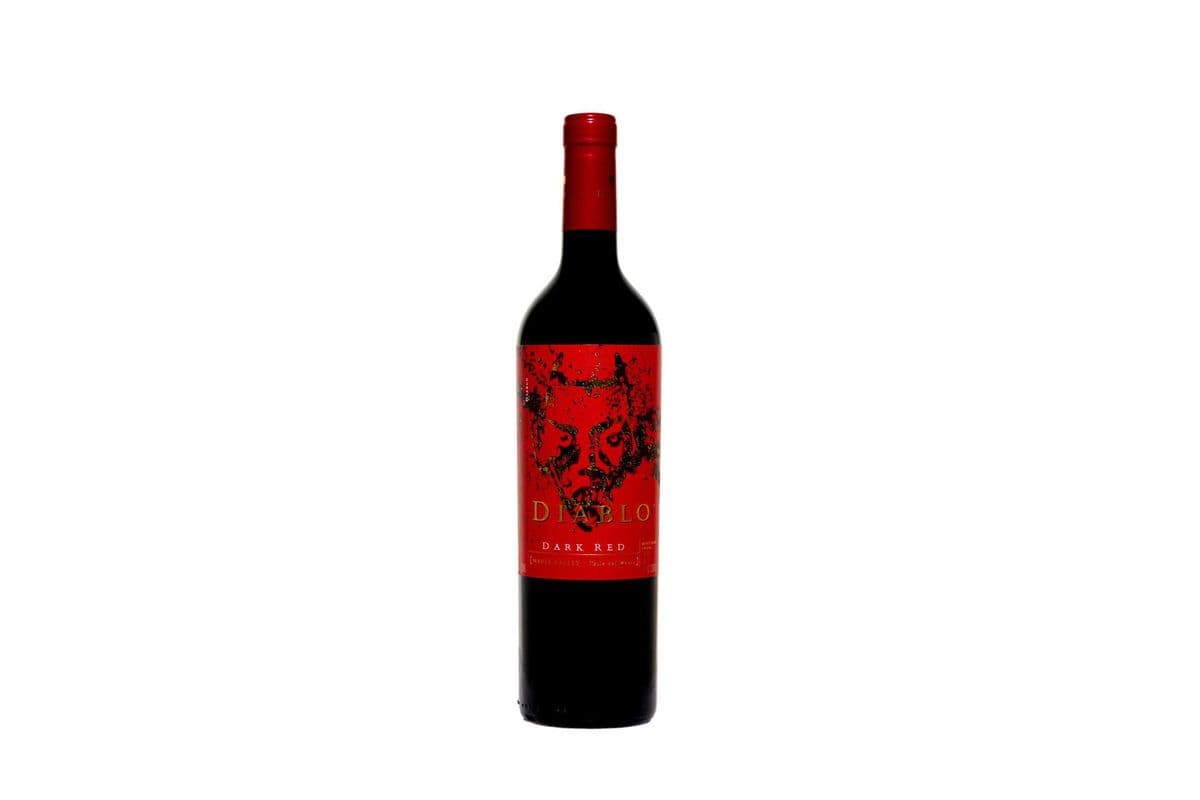 Casillero Del Diablo Dark Red (Chile) (1 x 750ml)