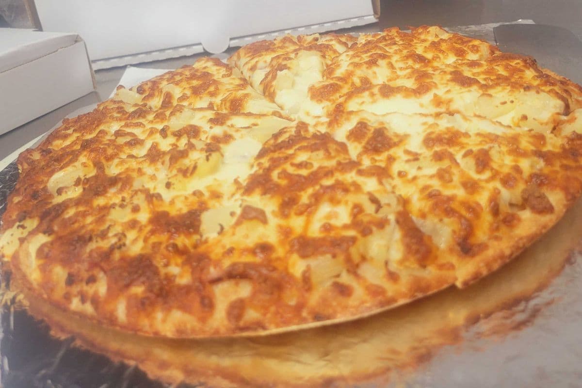 12" Ham and Pineapple Pizza