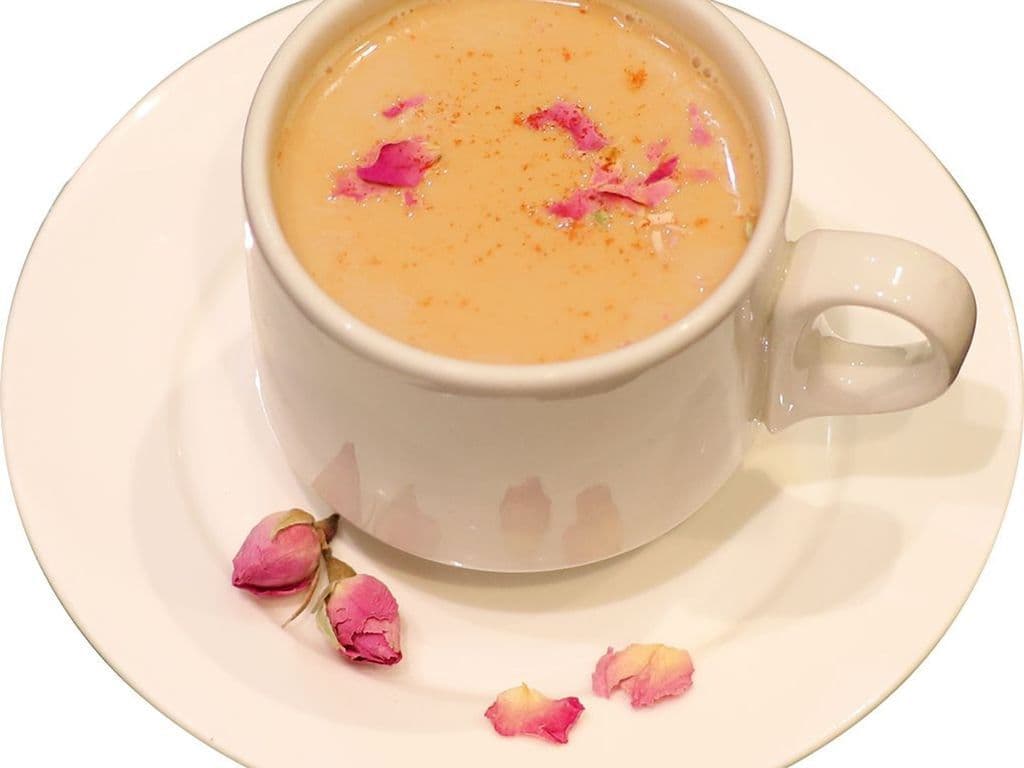 T50 Hot Rose Milk Tea