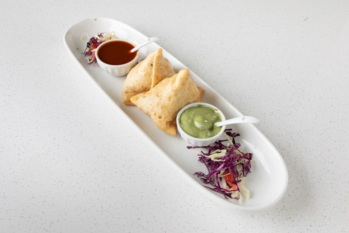 Vegetable Samosa (2 pcs)