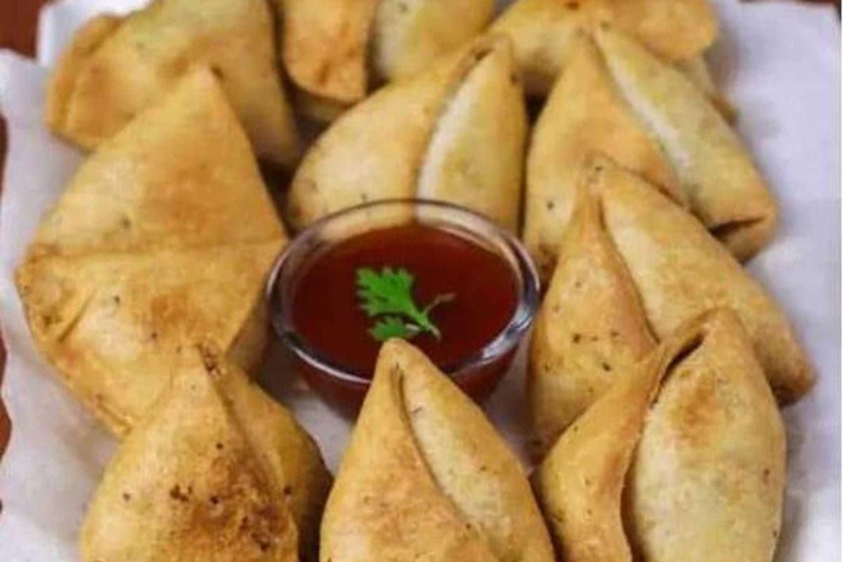 Punjabi Samosa (12 PC )