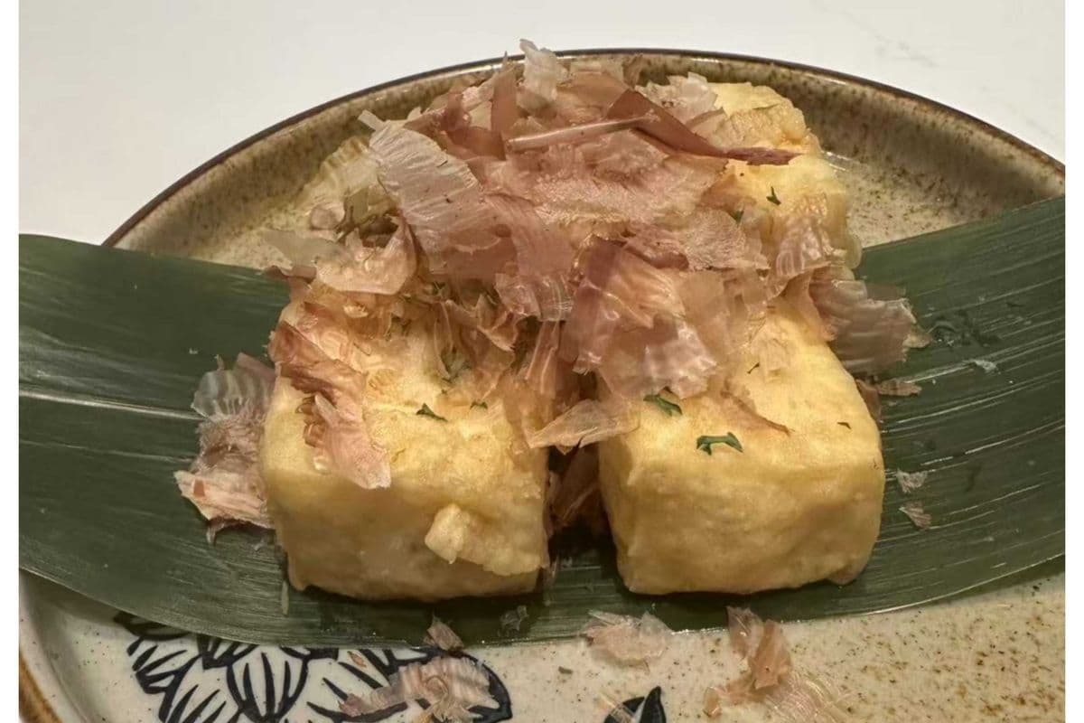 19. Age Tofu (4 pcs)