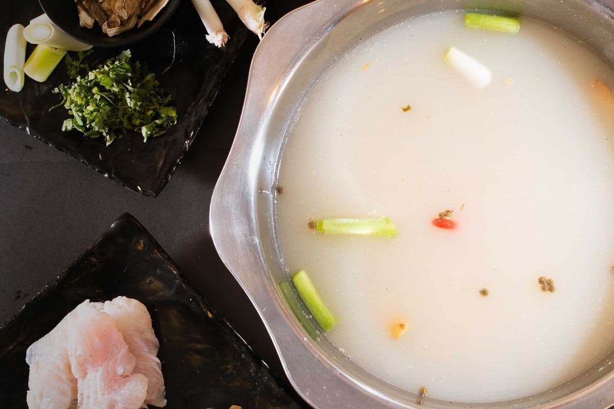 Pickled Sour Mustard & Fish / 酸菜魚鍋(微辣)