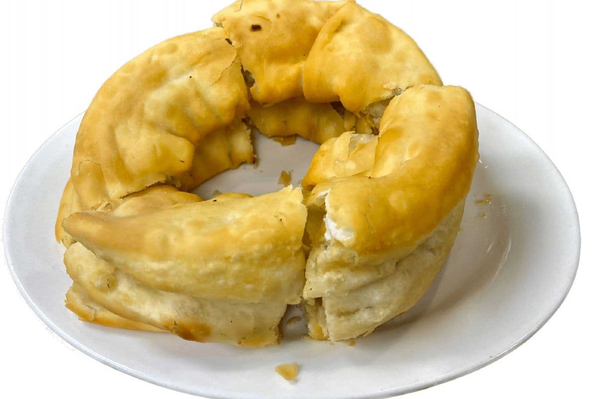 50. Savoury Onion Cake ( 2 pcs )