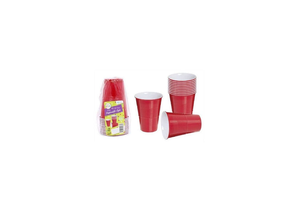 Plastic Cup (1 ct)