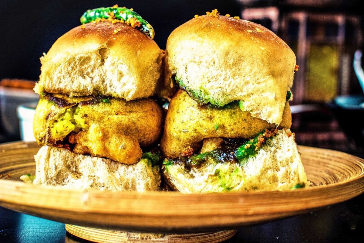 Bombay Vada Pav (2 pcs)